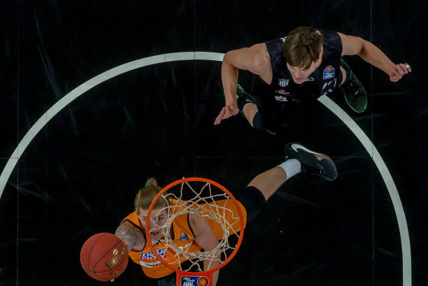 间内的交流 间内的交流